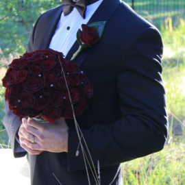 grooms buttonholes